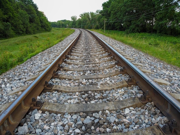 Vías de ferrocarril para trenes de transporte ferroviario