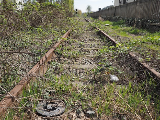 Vías de tren en desuso