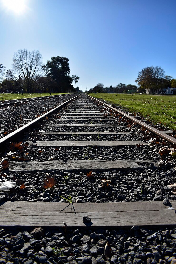Foto las vías vacías del tren