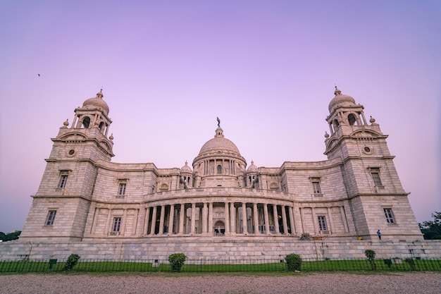 Victoria Memorial es un monumento y museo ubicado en Calcuta, Bengala Occidental, India