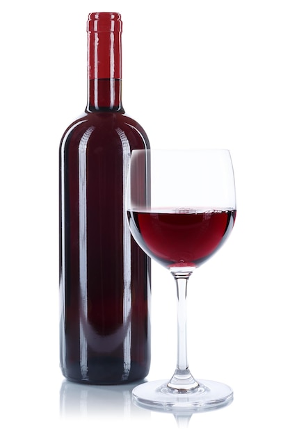 Vidro de garrafa de vinho tinto isolado no branco