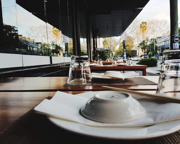 Foto vidro de mesa no restaurante