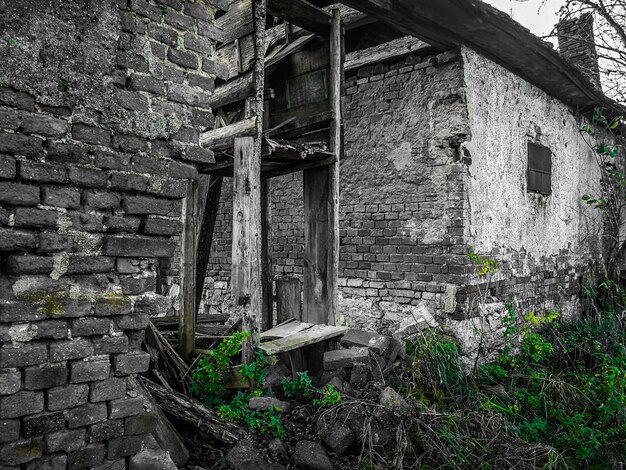 Foto vieja casa abandonada