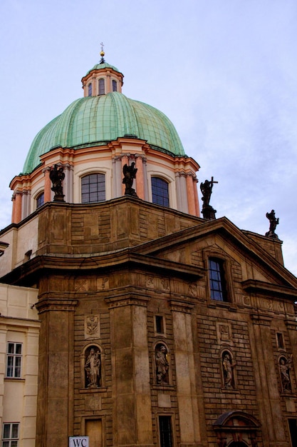 Vieja ciudad de Praga ver edificios antiguos