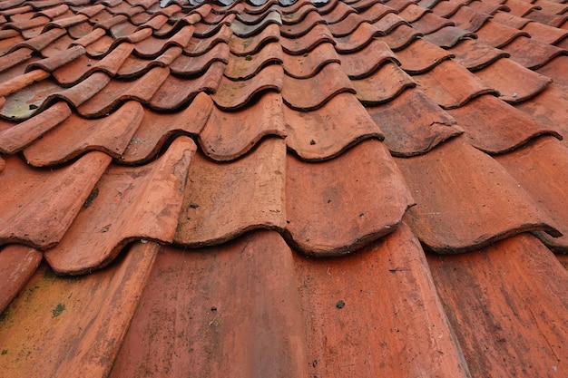 Vieja textura de techo rojo para el diseño