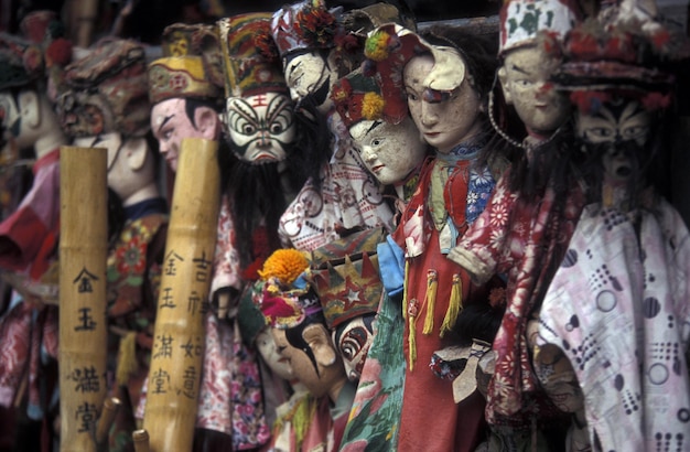 Viejas marionetas humanas