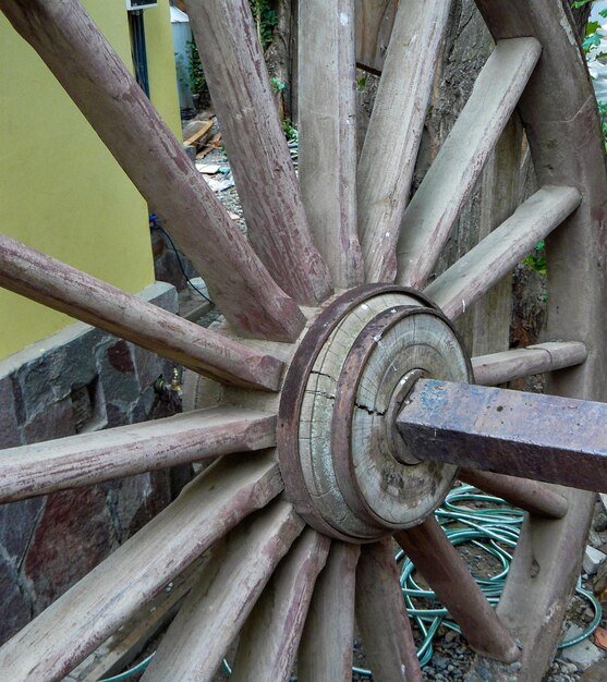 Viejo carro de ruedas