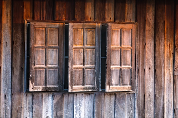 Viejo marco de ventana