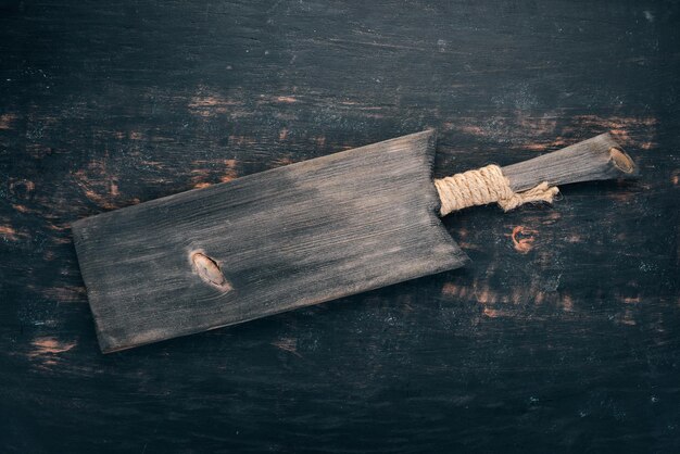 El viejo tablero de cocina Sobre un fondo de madera Vista superior Espacio de copia