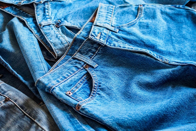 Viele Denim-Blue-Jeans-Hintergrund