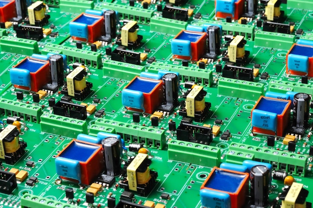 Viele grüne PCB-Mikroschaltungsplatine