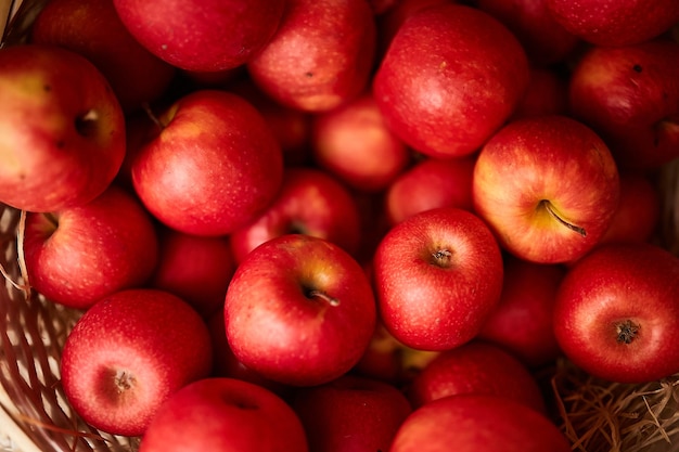 viele rote Äpfel Viele bunte frische rote Äpfel Ansicht von oben Red Apples Hintergrund