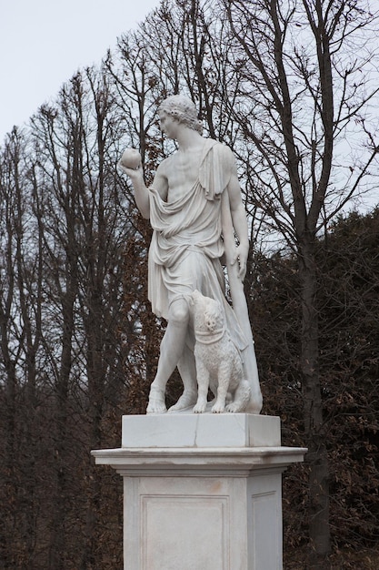 Viena Austria 12 12 2018 Estatua de Viena en el parque del castillo Schonbrunn