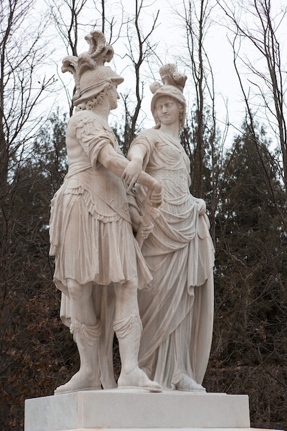 Viena Austria Viena estatua en el parque del castillo de Schonbrunn