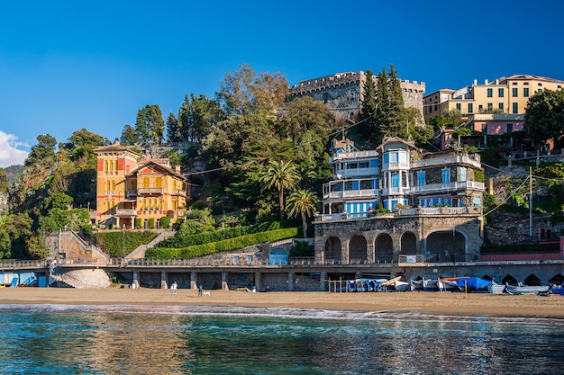 Villa am Strand von Levanto