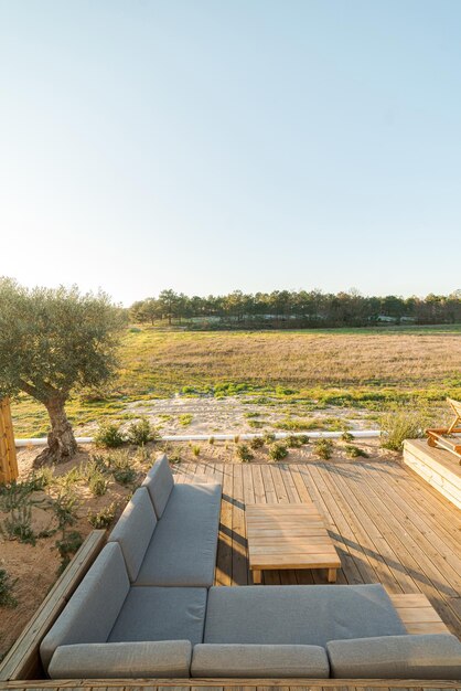 Villa moderna con piscina y terraza