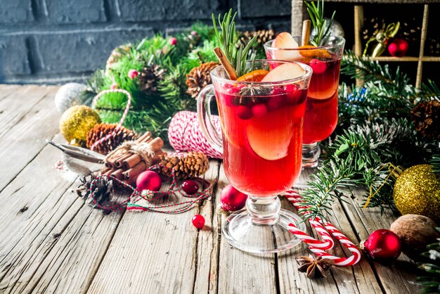 Vino caliente tradicional de Navidad