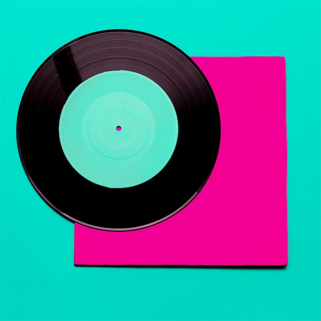 Vinyl Retro-Minimal-Art-Design