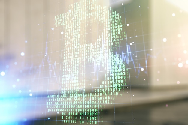 Virtuelle Bitcoin-Skizze auf verschwommenem Hintergrund des modernen Bürogebäudes Doppelbelichtung