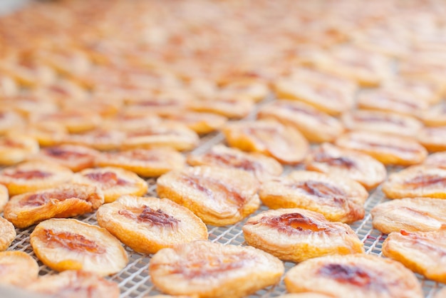Visão de biscoitos na bandeja