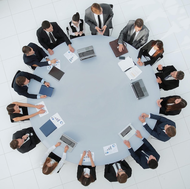 Foto visão dos principais parceiros de negócios da mesa redonda