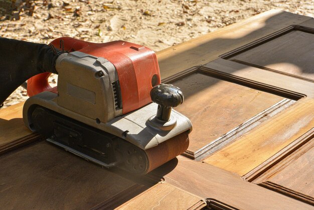 Visão em alto ângulo do equipamento sobre a mesa