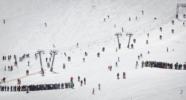 Visão geral da estação de esqui austríaca nos alpes