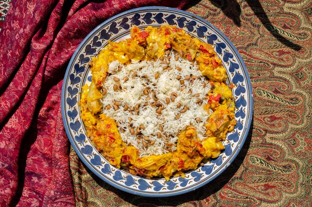 Foto visión en ángulo alto de los alimentos en el plato