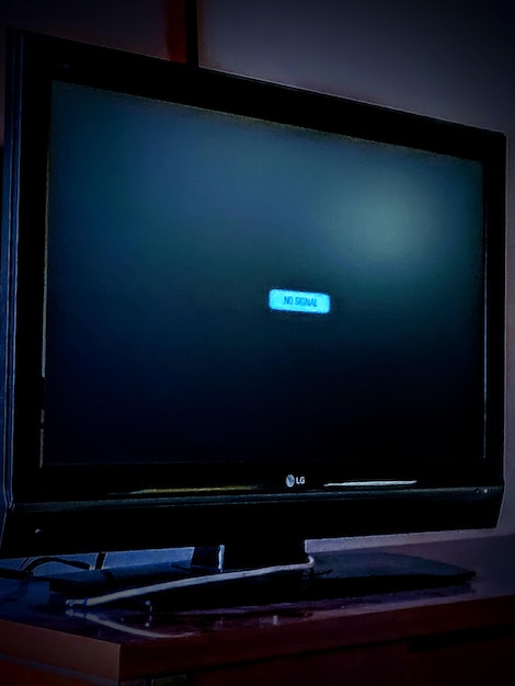 Visión de ángulo bajo del televisor