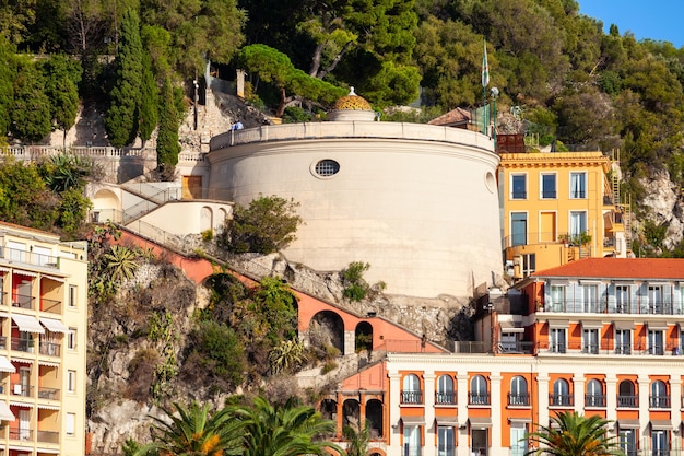 Visita la torre bellanda en Niza