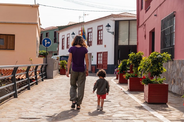 Visitando el pueblo de Agulo en el norte de La Gomera Islas Canarias