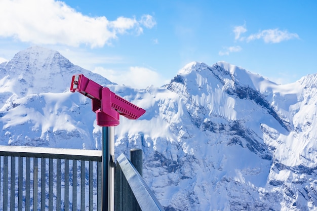 Visor binocular con monedas en Schilthorn Piz Gloria