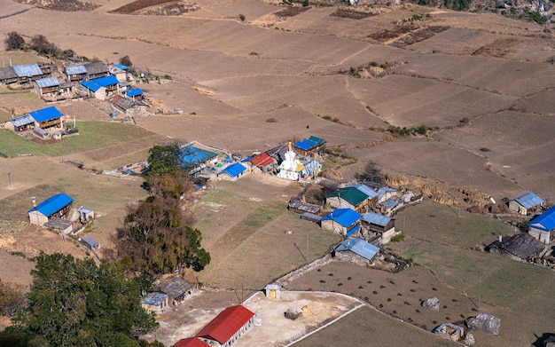 vista aérea de la aldea de Prok en Gorkha, Nepal.