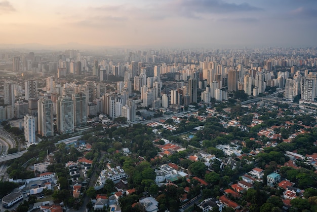 Vista aérea del barrio de Brooklin Velho en Sao Paulo, Brasil