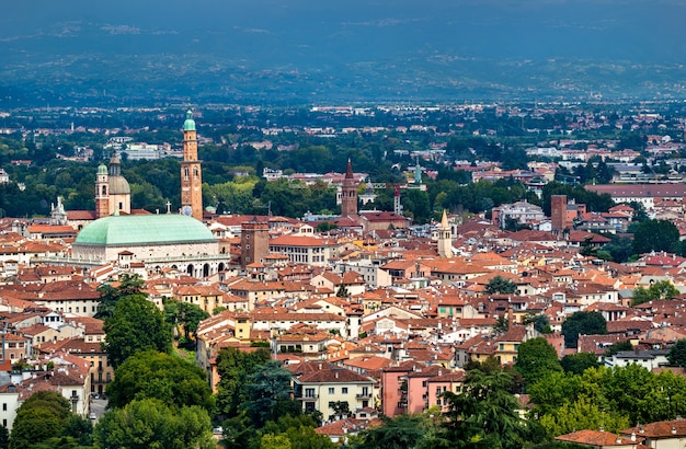 Vista aérea de la Basílica Palladiana en Vicenza, Italia