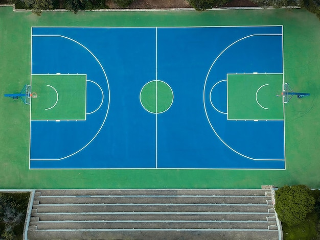 Foto vista aérea de la cancha de baloncesto