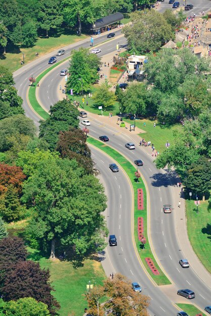 Vista aérea de la carretera en Niagara Falls.