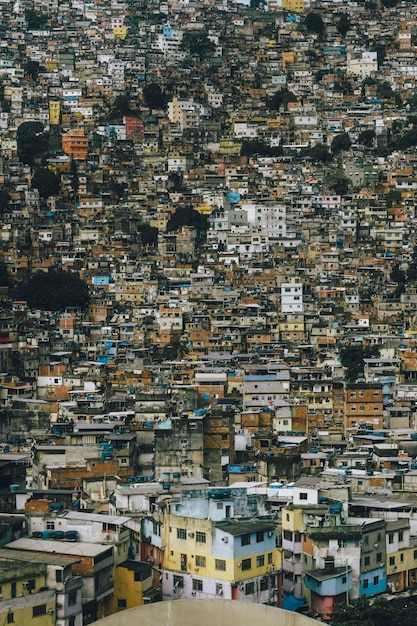 Foto vista aérea de las casas en la ciudad