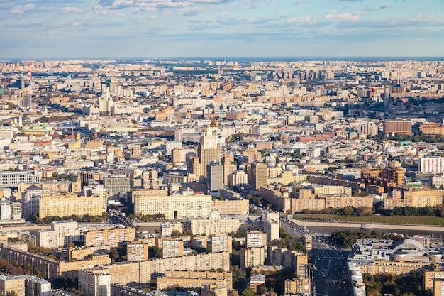 Vista aérea del centro y suroeste de la ciudad de Moscú