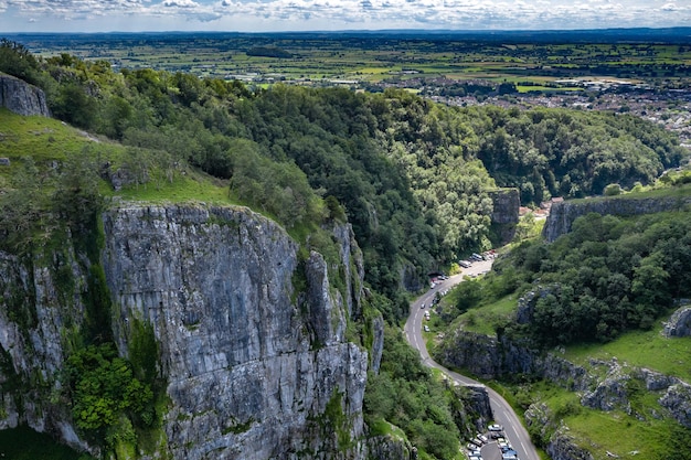 Vista aérea de Cheddar Gorge, Mendip Hills, Somerset, Inglaterra