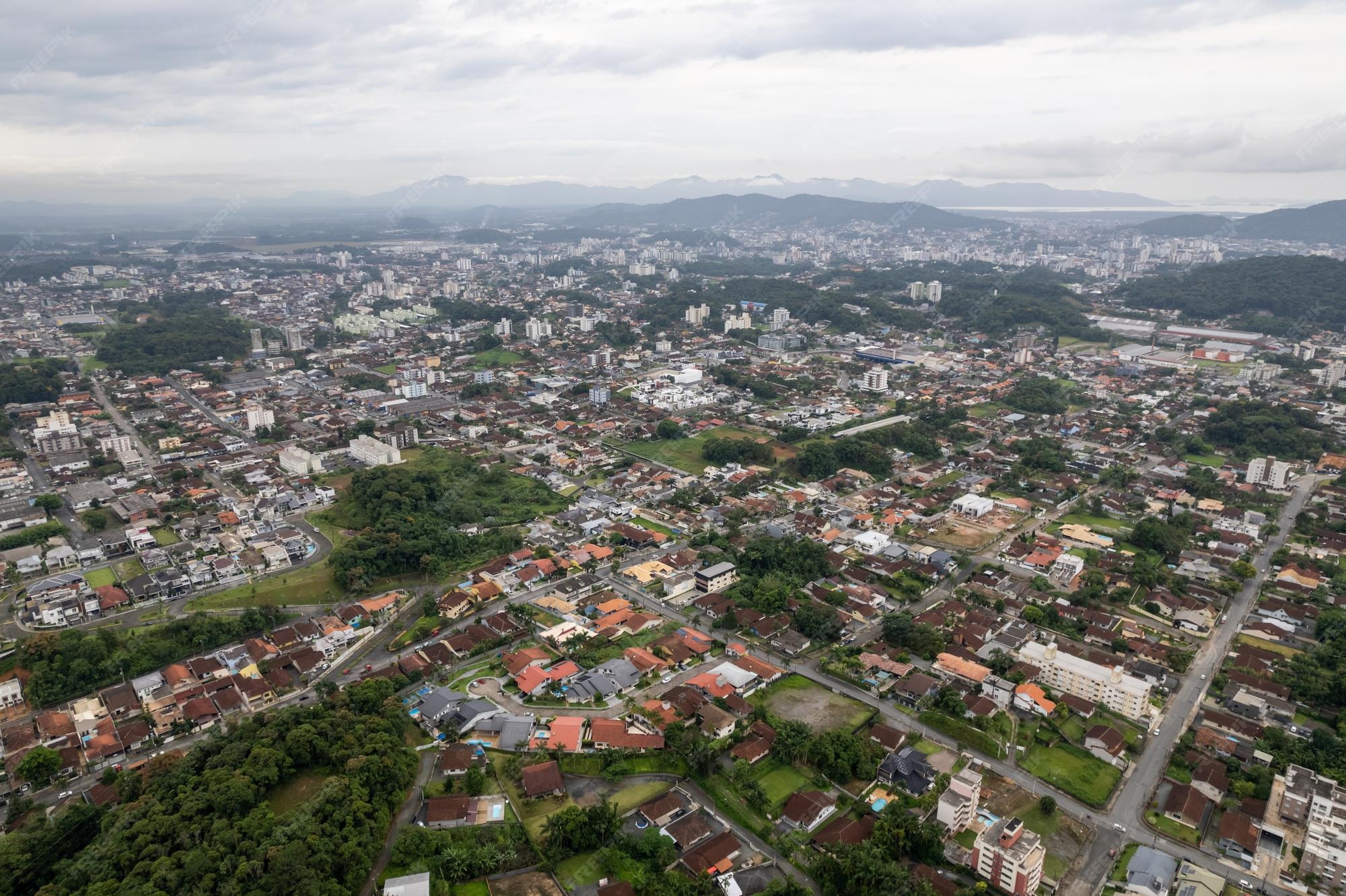 Vista aérea de la ciudad de joinville santa catarina brasil | Foto Premium 
