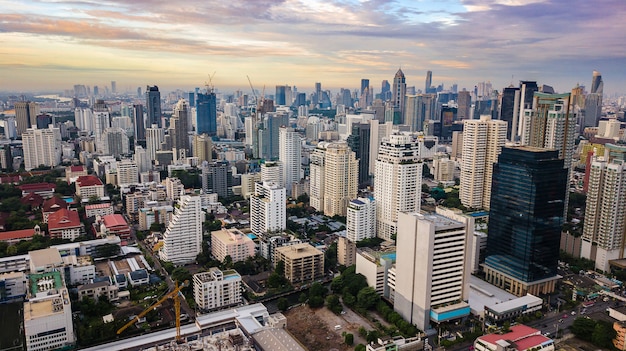 Una vista aérea de la ciudad.