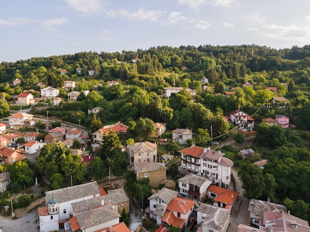 Vista aérea da aldeia de Yavrovo, região de Plovdiv, Bulgária