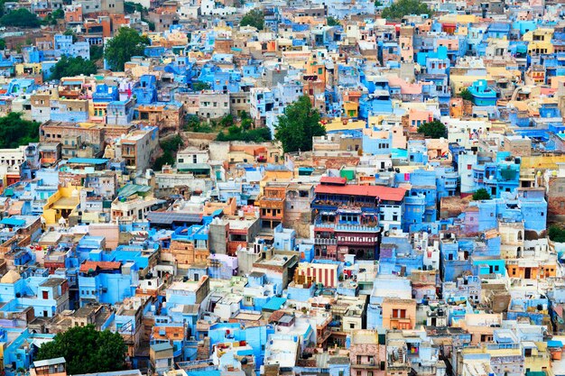 Foto vista aérea da cidade azul de jodhpur jodhpur rajasthan índia