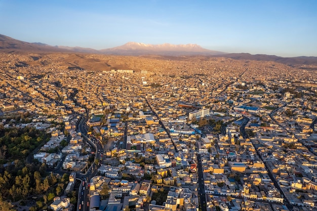 Vista aérea da cidade de Arequipa