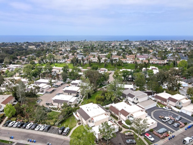 Vista aérea da cidade de Cardiff, comunidade na cidade incorporada de Encinitas no Condado de San Diego