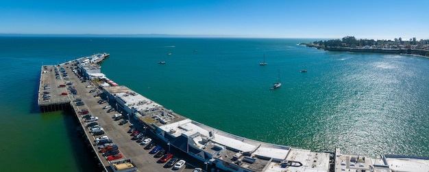 Vista aérea da cidade de Santa Cruz Beach, na Califórnia