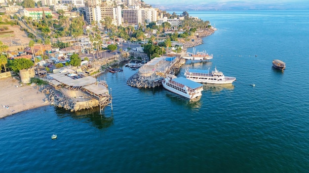 Vista aérea da cidade de Tiberíades do Mar da Galileia Israel