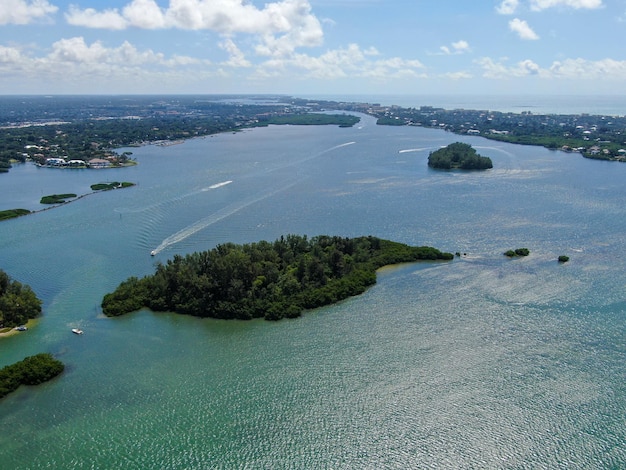 Vista aérea da ilha barreira Siesta Key na costa do Golfo do México de Sarasota Florida EUA