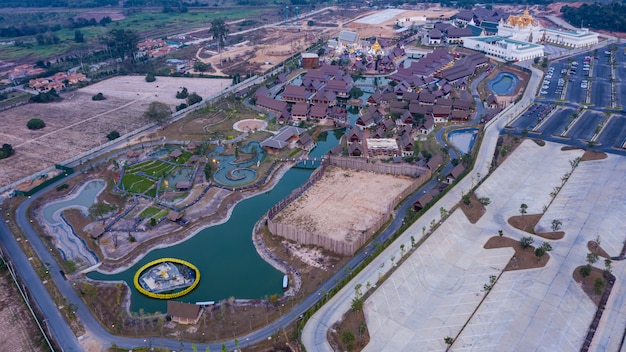 Vista aérea da lenda siam é um parque de cultura tradicional tailandesa localizado em pattaya da tailândia.